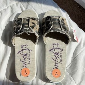 Brand new slides camo